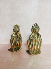 Load image into Gallery viewer, Vintage Brass Pineapple Bookends