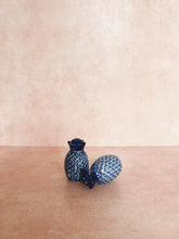 Load image into Gallery viewer, Blue and White Pineapple Shaker Sets