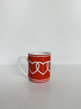 Load image into Gallery viewer, Vintage Linked Heart Mug
