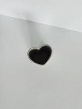 Load image into Gallery viewer, 80s Heart Bear Vase