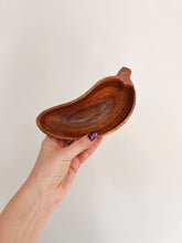 Load image into Gallery viewer, Wooden Banana Dish