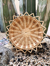 Load image into Gallery viewer, Woven Sun Tray