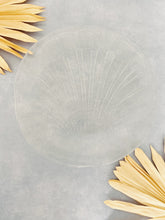 Load image into Gallery viewer, Glass Plate with Shell Insert