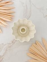 Load image into Gallery viewer, Matte White Candlestick Holders