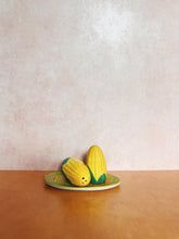 Load image into Gallery viewer, Pair of Corn on the Cob Shakers