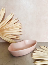 Load image into Gallery viewer, Midcentury Modern Pink Dish