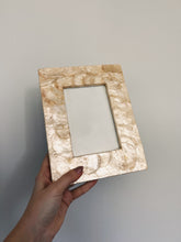 Load image into Gallery viewer, Capiz Shell Picture Frame