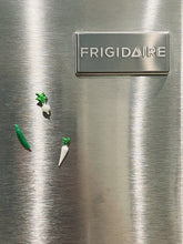 Load image into Gallery viewer, Eat Your Veggies Magnet Set