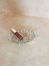 Load image into Gallery viewer, Glass Scalloped Tray