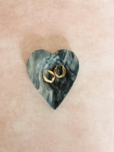 Load image into Gallery viewer, Black and White Playing Card Suit Ashtrays