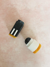 Load image into Gallery viewer, Mismatched Stone Shaker Set