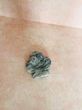 Load image into Gallery viewer, Black and White Playing Card Suit Ashtrays