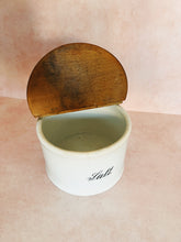 Load image into Gallery viewer, Ceramic Salt Box