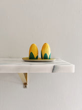 Load image into Gallery viewer, Pair of Corn on the Cob Shakers
