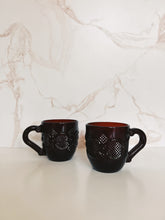 Load image into Gallery viewer, Red Glass Mugs