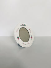 Load image into Gallery viewer, Floral Oval Picture Frame
