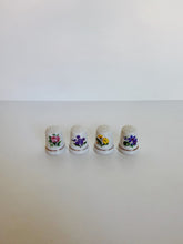 Load image into Gallery viewer, Vintage Thimble Set 1
