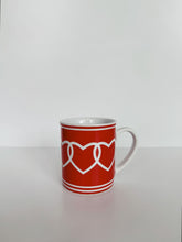 Load image into Gallery viewer, Vintage Linked Heart Mug
