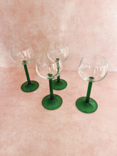 Load image into Gallery viewer, Set of 4 French Cocktail Glasses
