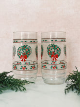 Load image into Gallery viewer, Pair of Christmas Wreath Glasses
